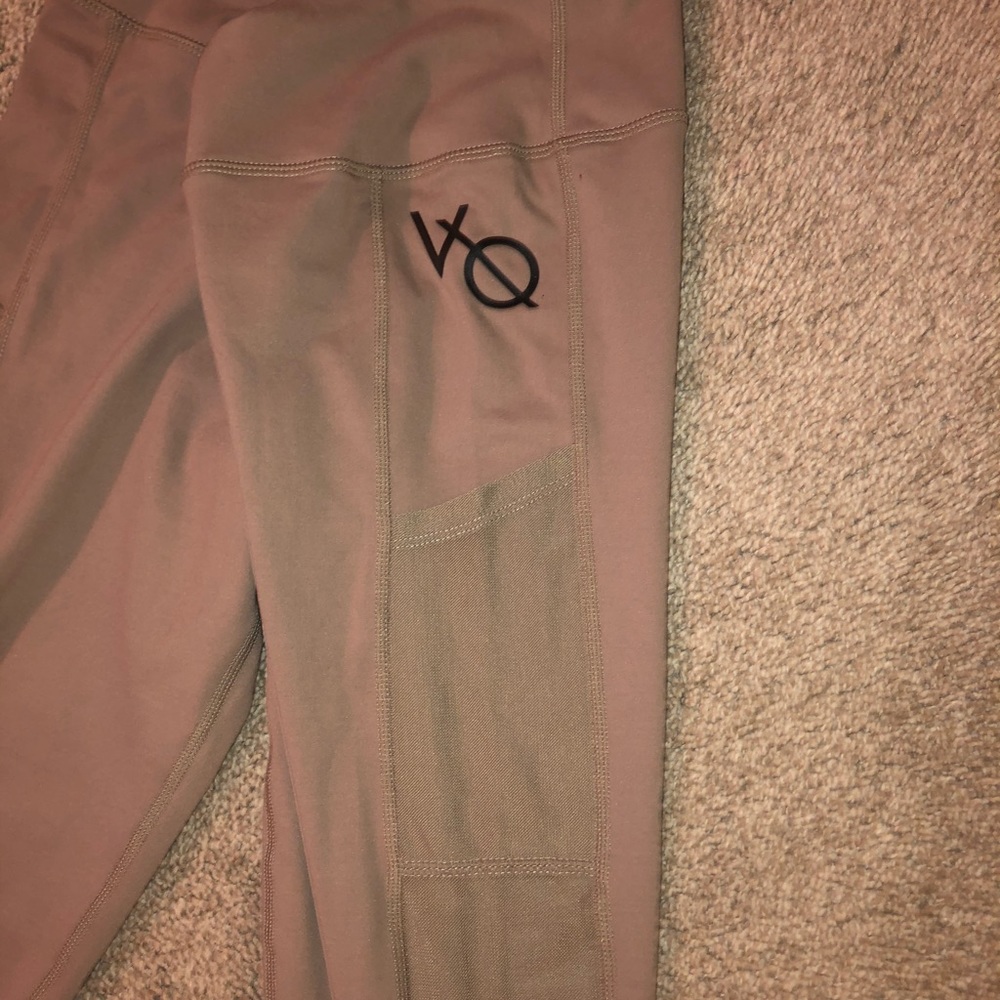 Vanquish fitness mesh pocket leggings
